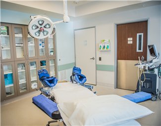 人工授精（IUI）和试管婴儿（IVF）都可以助孕，我选择哪种比拟好